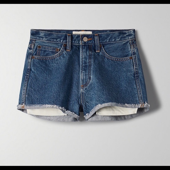 SOLD Aritzia Denim Forum Shorts - Picture 2 of 5